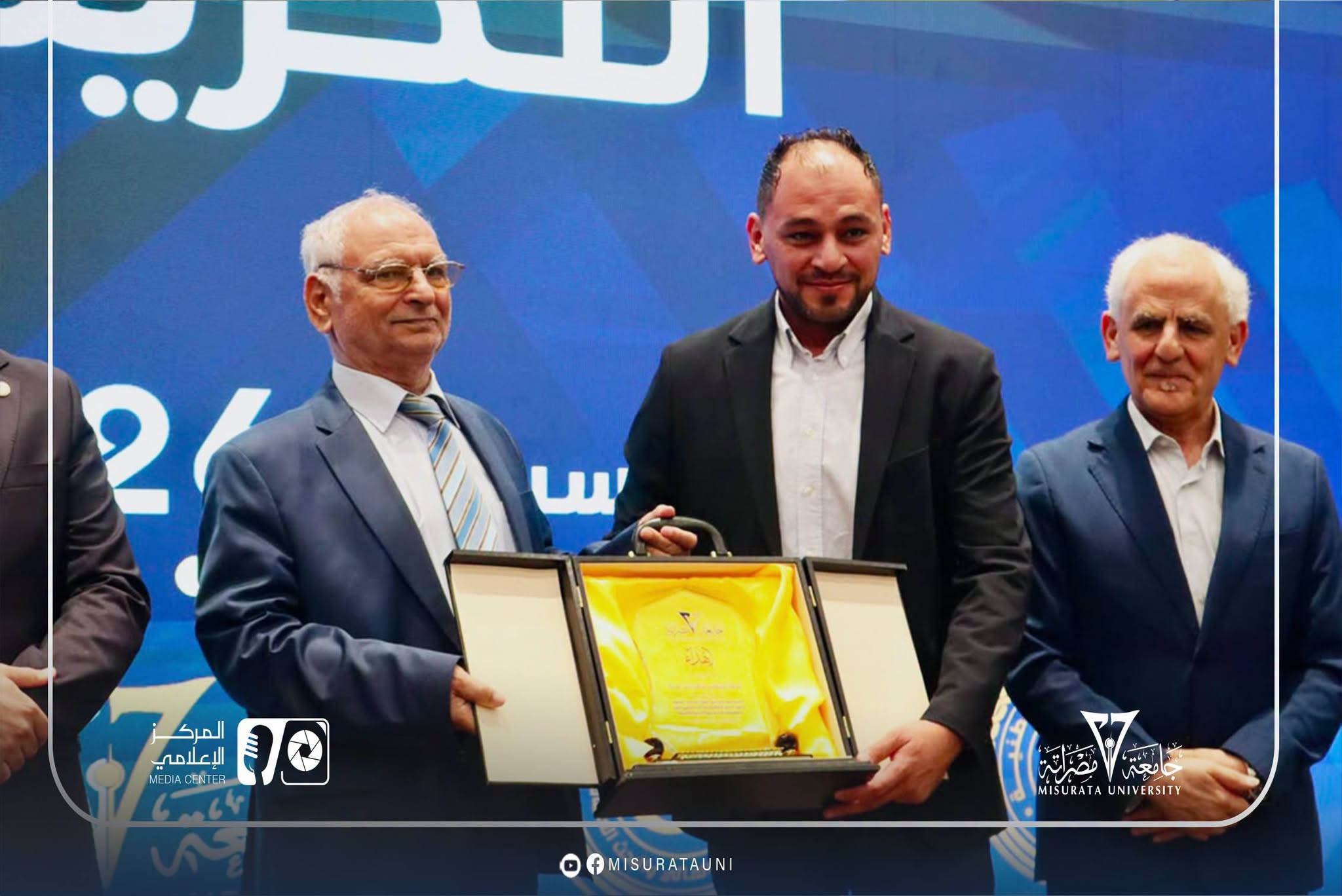 جامعة مصراتة تفتتح عددًا من المدرجات الدراسية وتكرّم الدفعة الثانية من حملة الإجازة الدقيقة (الدكتوراه)