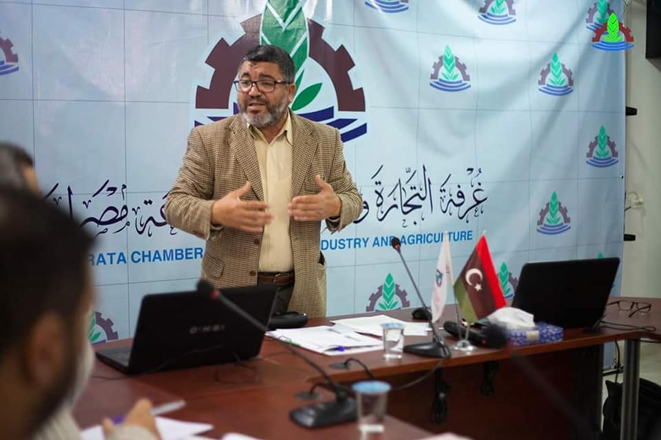 دورة تدريبية بعنوان التخطيط والرقابة المالية وتقييم الأداء