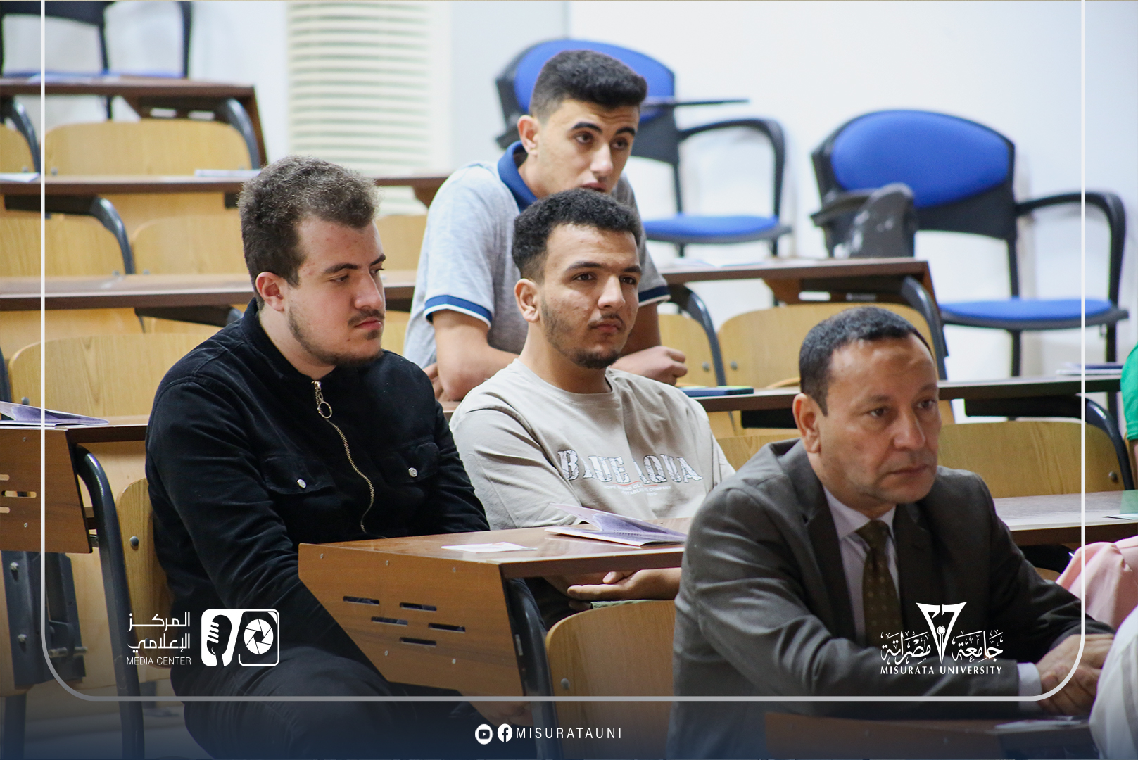 Orientation meeting for new students at the College of Science
                     width=