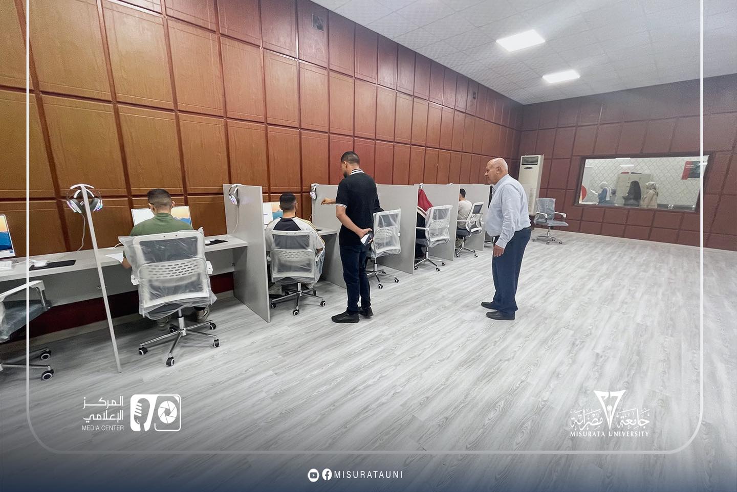 تنظيم أول امتحان APTIS بكلية الآداب – جامعة مصراتة