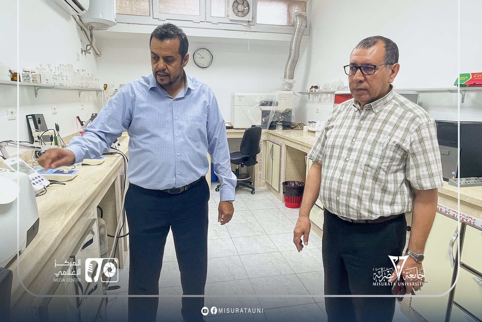 جولة تفقدية لرئيس جامعة مصراتة إلي مركز البحوث والإستشارات الحيوية