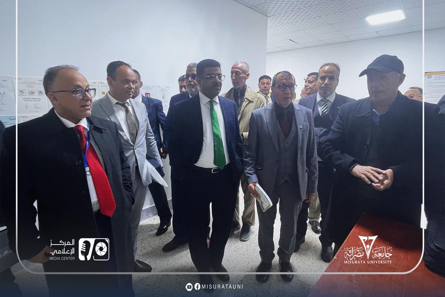 على هامش مؤتمر "ابن بطوطة".. افتتاح معرض فني يجسد الإرث الثقافي والحضاري بكلية التربية