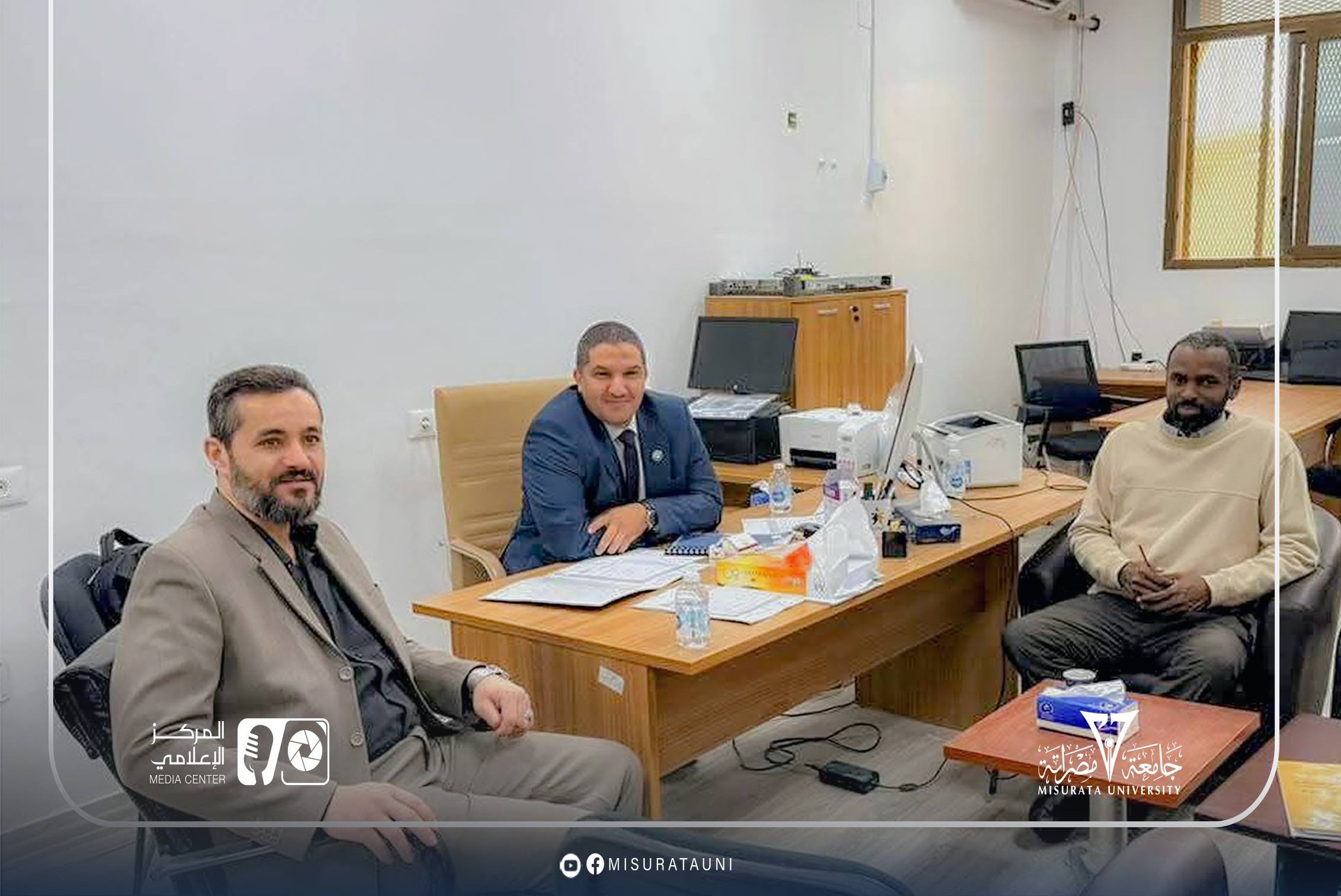 فريق التدقيق بالمركز الوطني لضمان الجودة يختتم زيارتة لكلية اللغات والترجمة بجامعة مصراتة