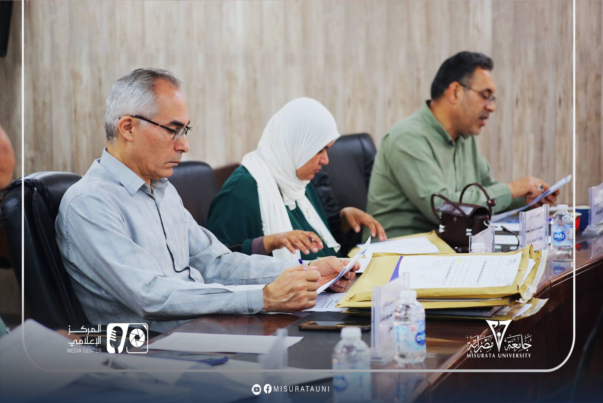 لجنة شؤون أعضاء هيئة التدريس بجامعة مصراتة تعقد اجتماعها العادي الرابع عشر لمناقشة الملفات الأكاديمية والإدارية