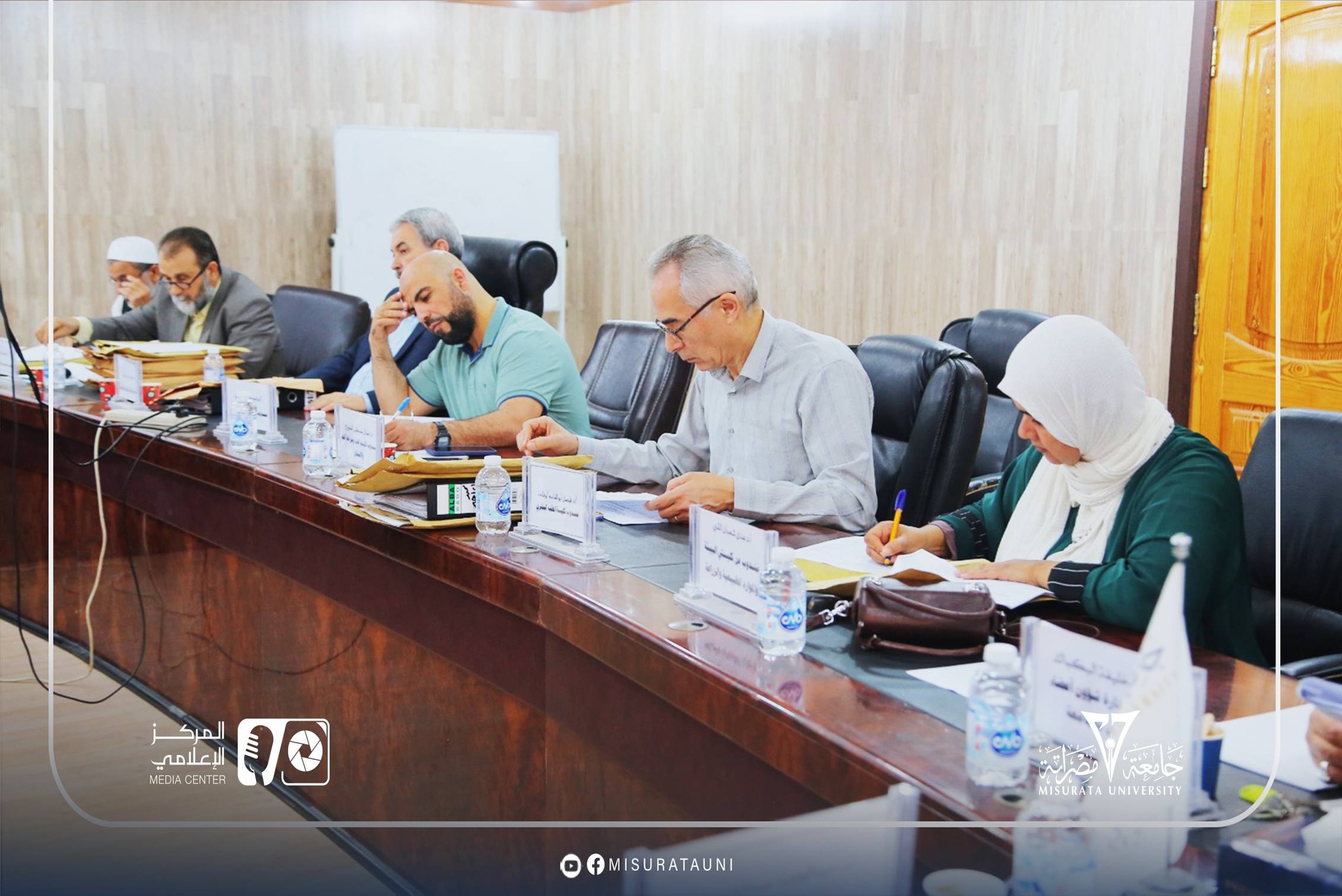 لجنة شؤون أعضاء هيئة التدريس بجامعة مصراتة تعقد اجتماعها العادي الرابع عشر لمناقشة الملفات الأكاديمية والإدارية