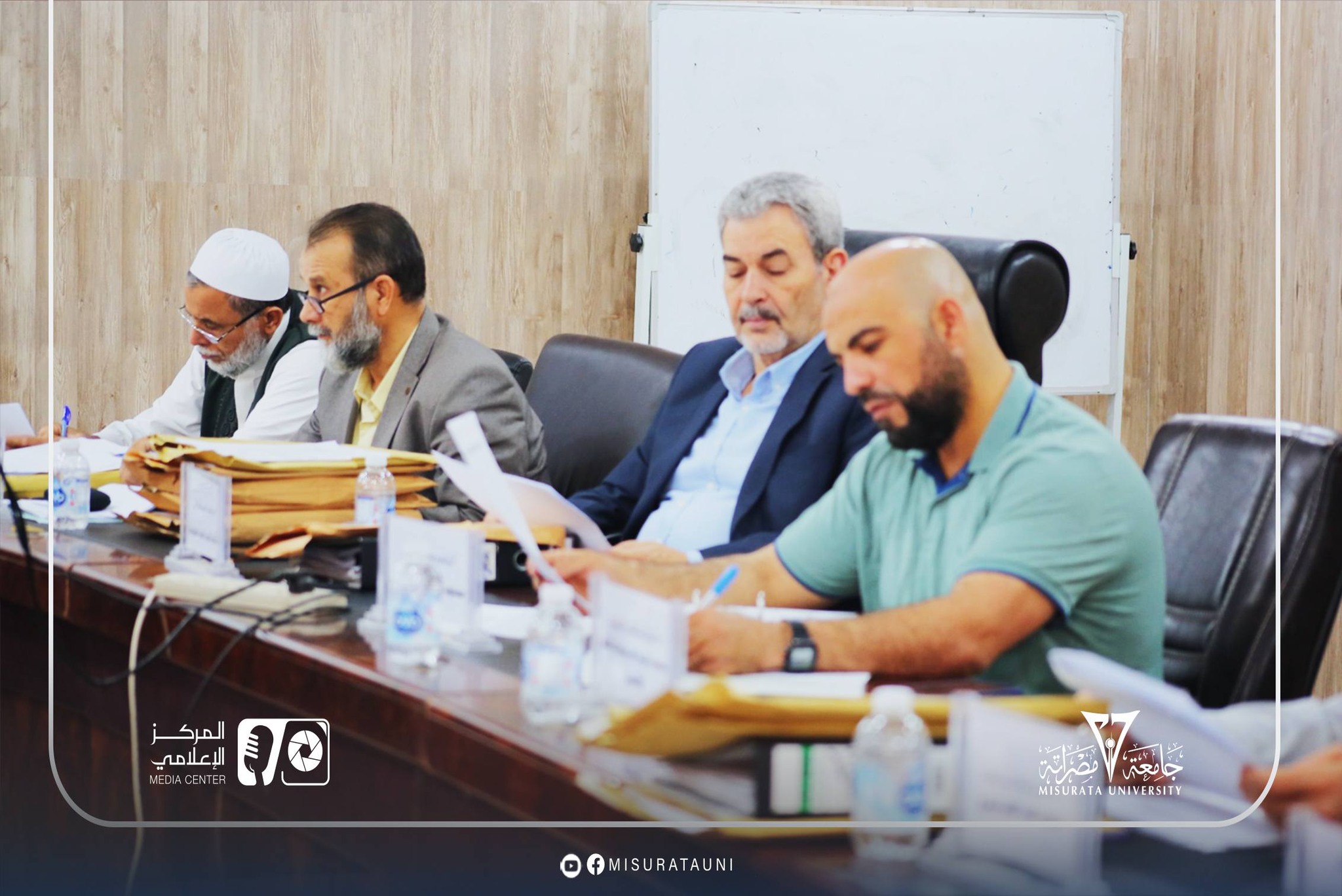 لجنة شؤون أعضاء هيئة التدريس بجامعة مصراتة تعقد اجتماعها العادي الرابع عشر لمناقشة الملفات الأكاديمية والإدارية