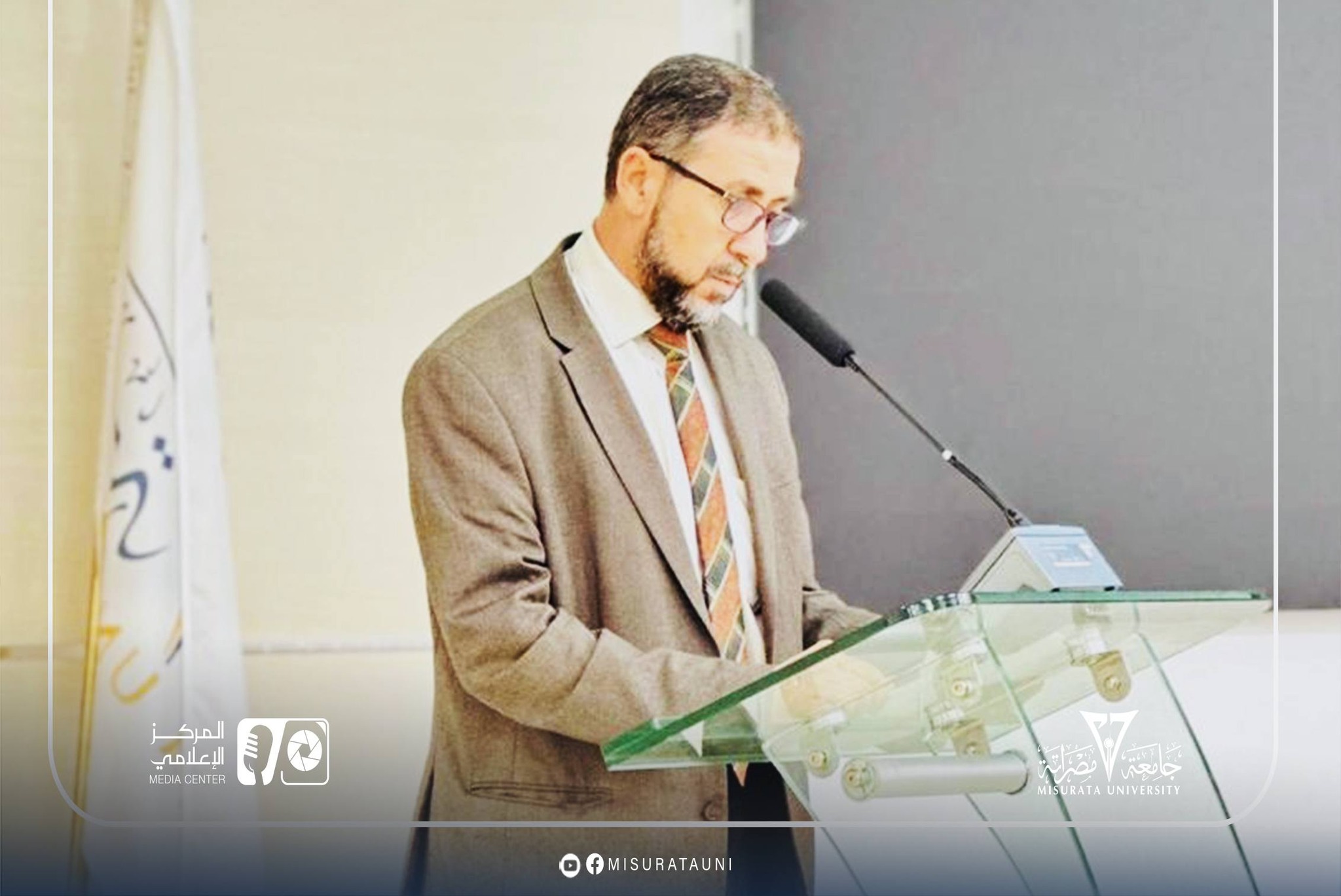 كلية الآداب بجامعة مصراتة تكرّم نخبة من أعضاء هيئة التدريس تقديرًا لعطائهم العلمي